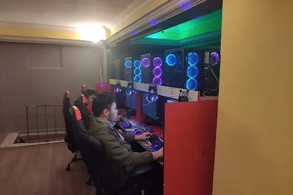 NetPark İnternet ve Gaming Cafe - Resim 8