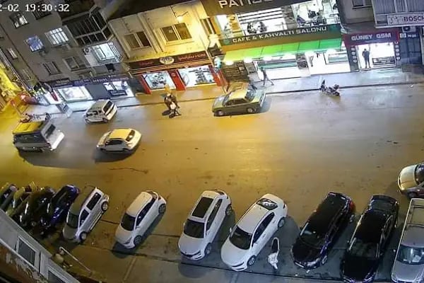 CEYLAN ELEKTRONİK TELEVİZYON KAMERA GÜVENLİK SİSTEMLERİ -UYDU-ÇANAK İNTERNET ALYAPI - Resim 14
