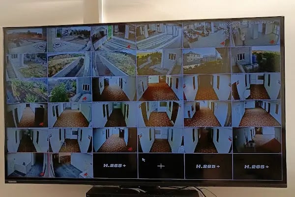 CEYLAN ELEKTRONİK TELEVİZYON KAMERA GÜVENLİK SİSTEMLERİ -UYDU-ÇANAK İNTERNET ALYAPI - Resim 5