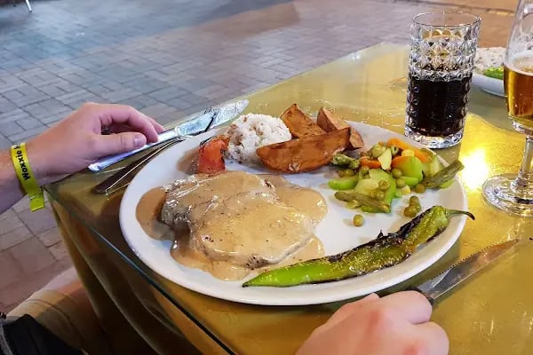 Hasans Place Restaurant - Resim 10