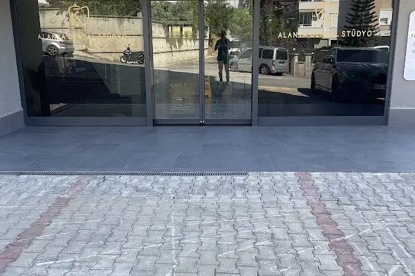 Alanya Dental Stüdyo Ağız ve Diş Sağlığı Polikliniği - Resim 2