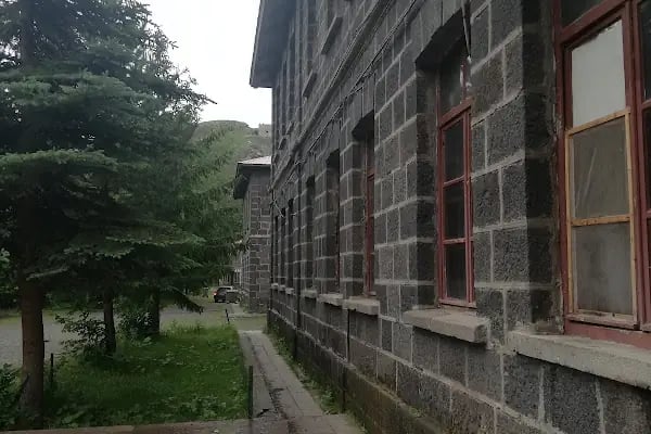 Kafkas Üniversitesi Devlet Konservatuarı - Resim 4