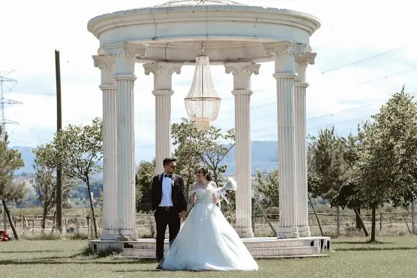 FOTO TÜRKİŞ COLOR - OZAN ÖZDEMİR (Fotoğraf - Film - Gelin Damat - Bebek - Biometrik - Vesikalık - Profesyonel Studio) - Resim 3