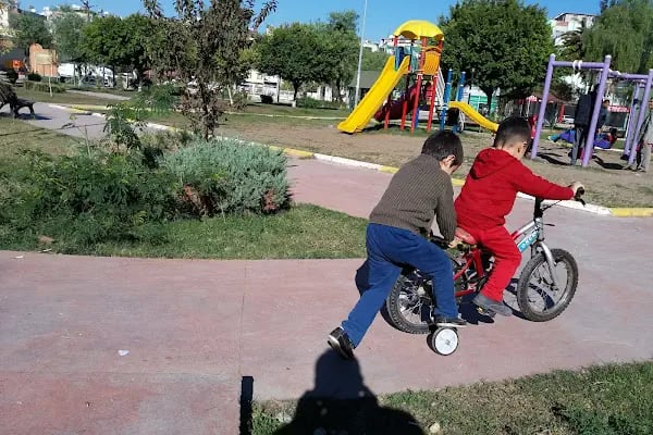 2 Temmuz Madımak Barış Ve Kardeşlik Parkı - Resim 15