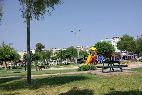 2 Temmuz Madımak Barış Ve Kardeşlik Parkı - Resim 1