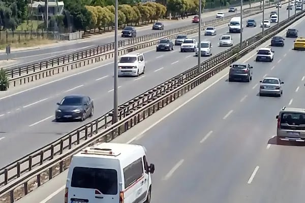 Çayırova Taksi Durağı - Resim 9