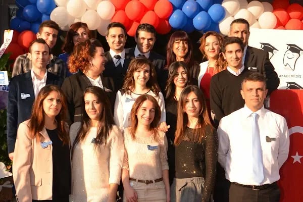 Özel Adana Akademi Ağız ve Diş Sağlığı Merkezi - Resim 9