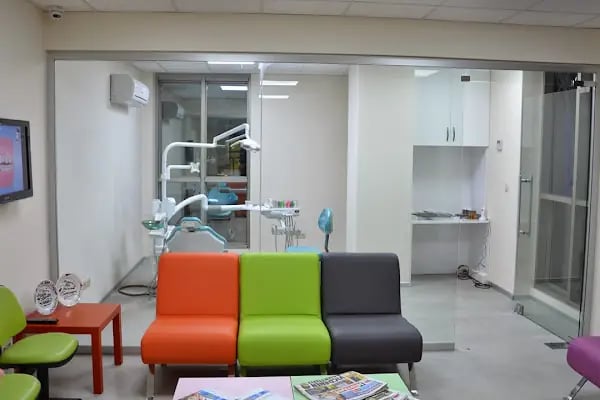 Özel Adana Akademi Ağız ve Diş Sağlığı Merkezi - Resim 5