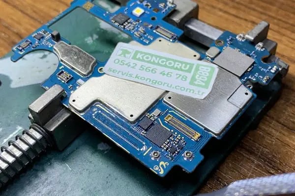 KONGORU - Bilgisayar, Telefon ve Tablet Tamir Servisi - iPhone, iPad ve Laptop - Resim 2