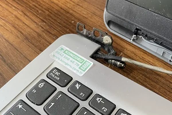 KONGORU - Bilgisayar, Telefon ve Tablet Tamir Servisi - iPhone, iPad ve Laptop - Resim 9
