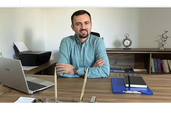 Psikolog Enis Geçek - Resim 2