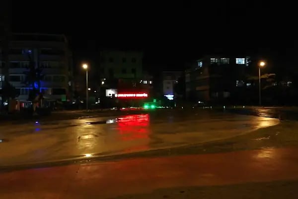 Hollywood Kuaför - Atakum Kuaför ve Güzellik Merkezi - Resim 11