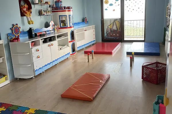 ÖZEL LEYLA IŞIK KREŞ VE ANAOKULU - Resim 4