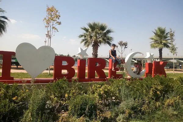 Zübeyde Hanım Parkı - Resim 18