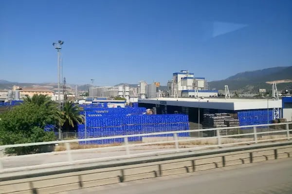 Efes Pilsen - Fabrika - Resim 1