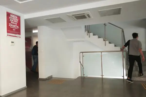 Ziraat Bankası Mevlana/Konya Şubesi - Resim 6