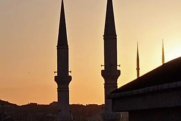 BAHÇELİEVLER BELEDİYESİ RIZA KAYALP SPOR KOMPLEKSİ - Resim 10