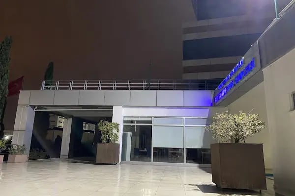 BAHÇELİEVLER BELEDİYESİ RIZA KAYALP SPOR KOMPLEKSİ - Resim 17