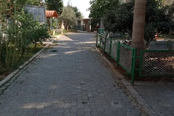 Türkistanlı Mencik Baba Türbesi - Resim 19