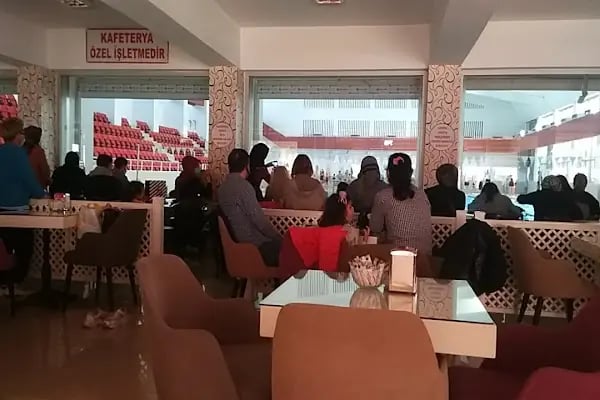 19 Mayıs Yüzme Havuzu - Resim 3