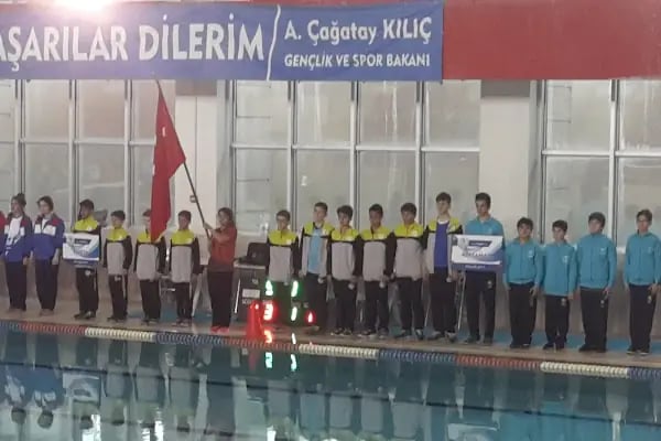 19 Mayıs Yüzme Havuzu - Resim 13