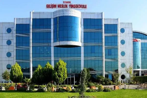 İSTANBUL GELİŞİM ÜNİVERSİTESİ - BEDEN EĞİTİMİ VE SPOR YÜKSEKOKULU - Resim 17