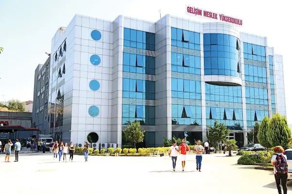 İSTANBUL GELİŞİM ÜNİVERSİTESİ - BEDEN EĞİTİMİ VE SPOR YÜKSEKOKULU - Resim 5