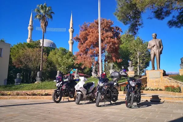 Karaisalı Merkez Park - Resim 8