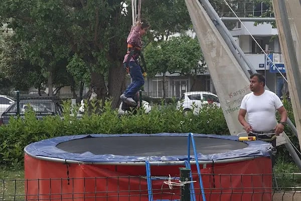 Karşıyaka Çocuk Oyun Macera Parkı - Resim 9