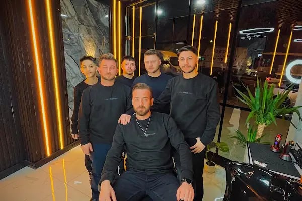 CANFER GÖRMÜŞ HAİR ARTİST ERKEK KUAFÖRÜ BAĞCILAR İSTANBUL - Resim 6