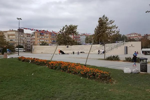 Küçükçekmece Belediyesi Anfi Tiyatro - Resim 14