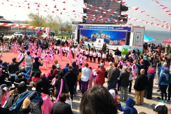 Küçükçekmece Belediyesi Anfi Tiyatro - Resim 5