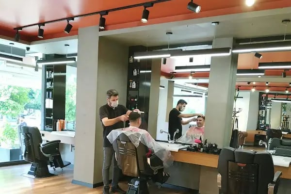 SÜLEYMAN ERÇOBAN HAIR DESIGN STUDİO - Resim 1
