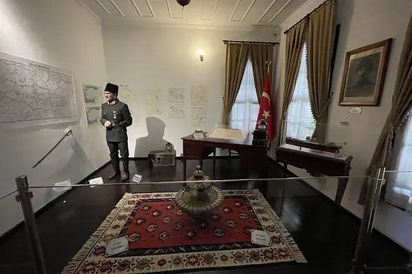 Atatürk Evi - Resim 8