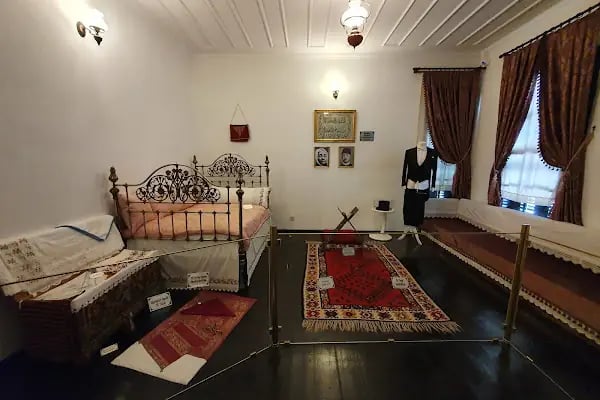 Atatürk Evi - Resim 12