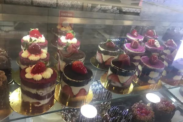 Fiskos Pastane &amp; Cafe - Resim 3