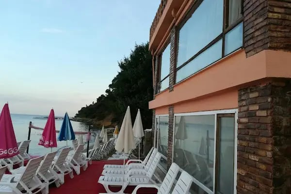Büyükada Görkemli Hotel&amp;Cafe - Resim 7