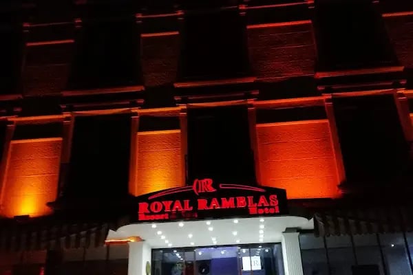 Royal Ramblas Hotel - Resim 4