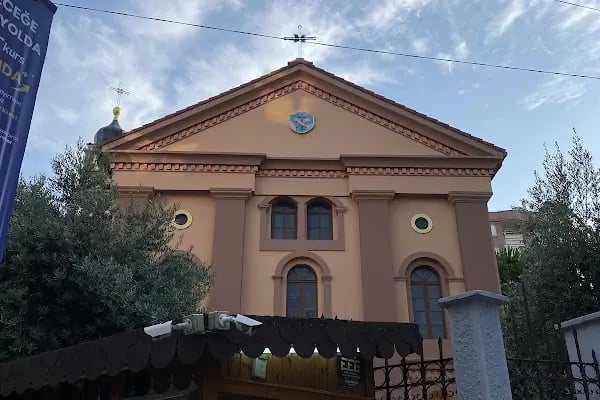 Mater Dolorosa Katolik Kilisesi - Resim 4