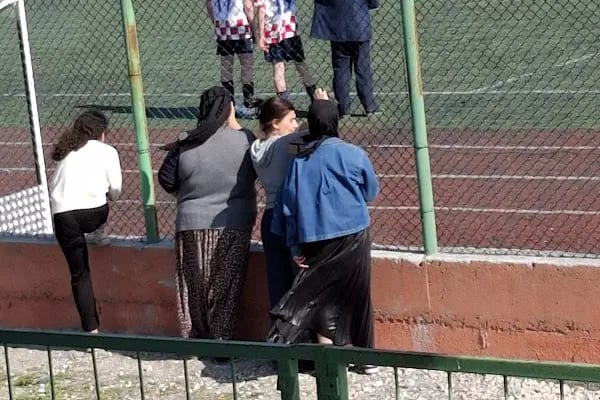 Ceyhan Sentetik Stadyum - Resim 7