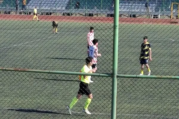 Ceyhan Sentetik Stadyum - Resim 17