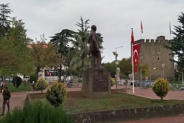 Atapark Kütüphanesi - Resim 4