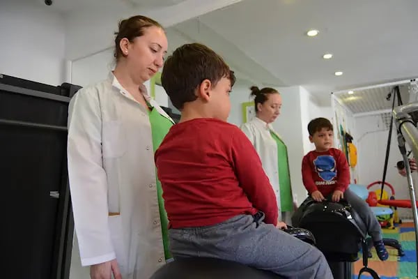 Atafiz- Ataşehir Fizik Tedavi - Ataşehir Ozon Tedavisi - Fizik Fizik Tedavi Ve Rehabilitasyon Merkezi Küçükbakkalköy İçerenköy Kozyatağı - Resim 5