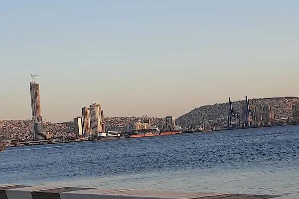 Bayraklı Sahil - Resim 11