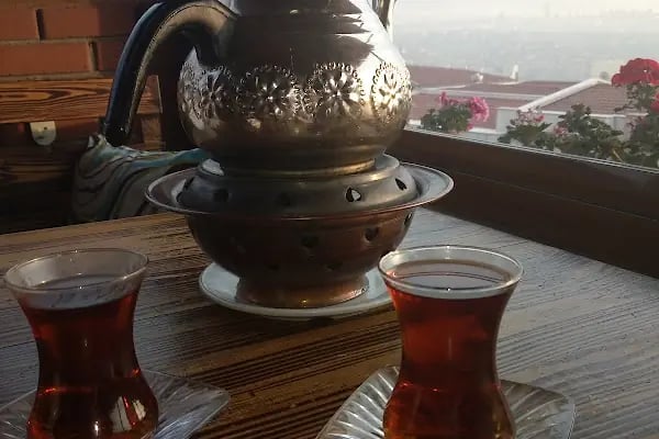 Quzine Cafe Bistro - Resim 13