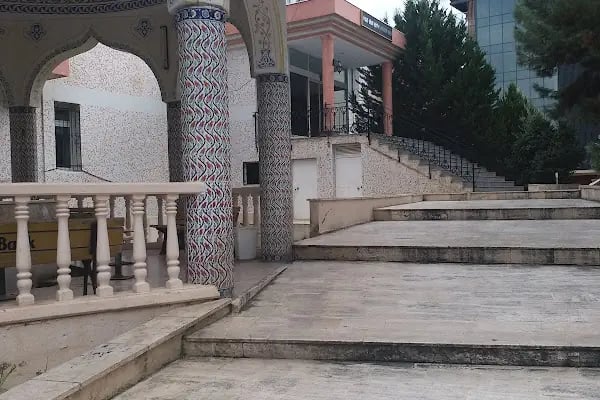 Niyazi Uğur Cami - Resim 16