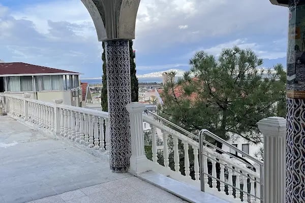 Niyazi Uğur Cami - Resim 15