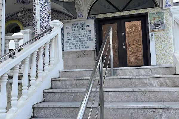 Niyazi Uğur Cami - Resim 12