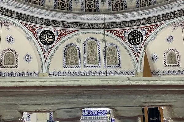 Niyazi Uğur Cami - Resim 20