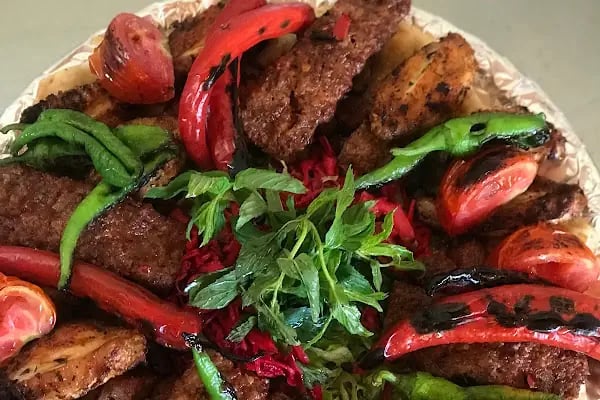 Park Kebap Ve Aile Çaybahçesi - Resim 11